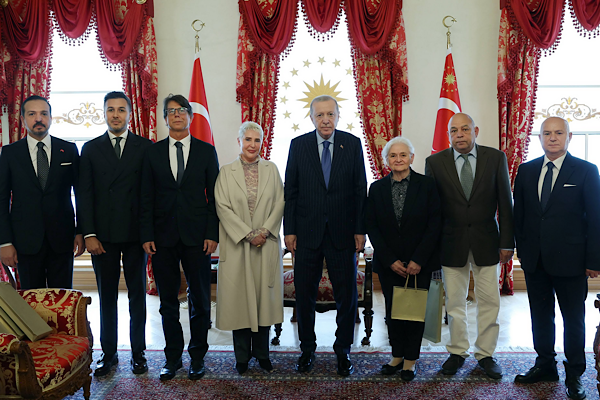 Erdoğan, Adnan Menderes'in ve dava arkadaşlarının ailelerini kabul etti