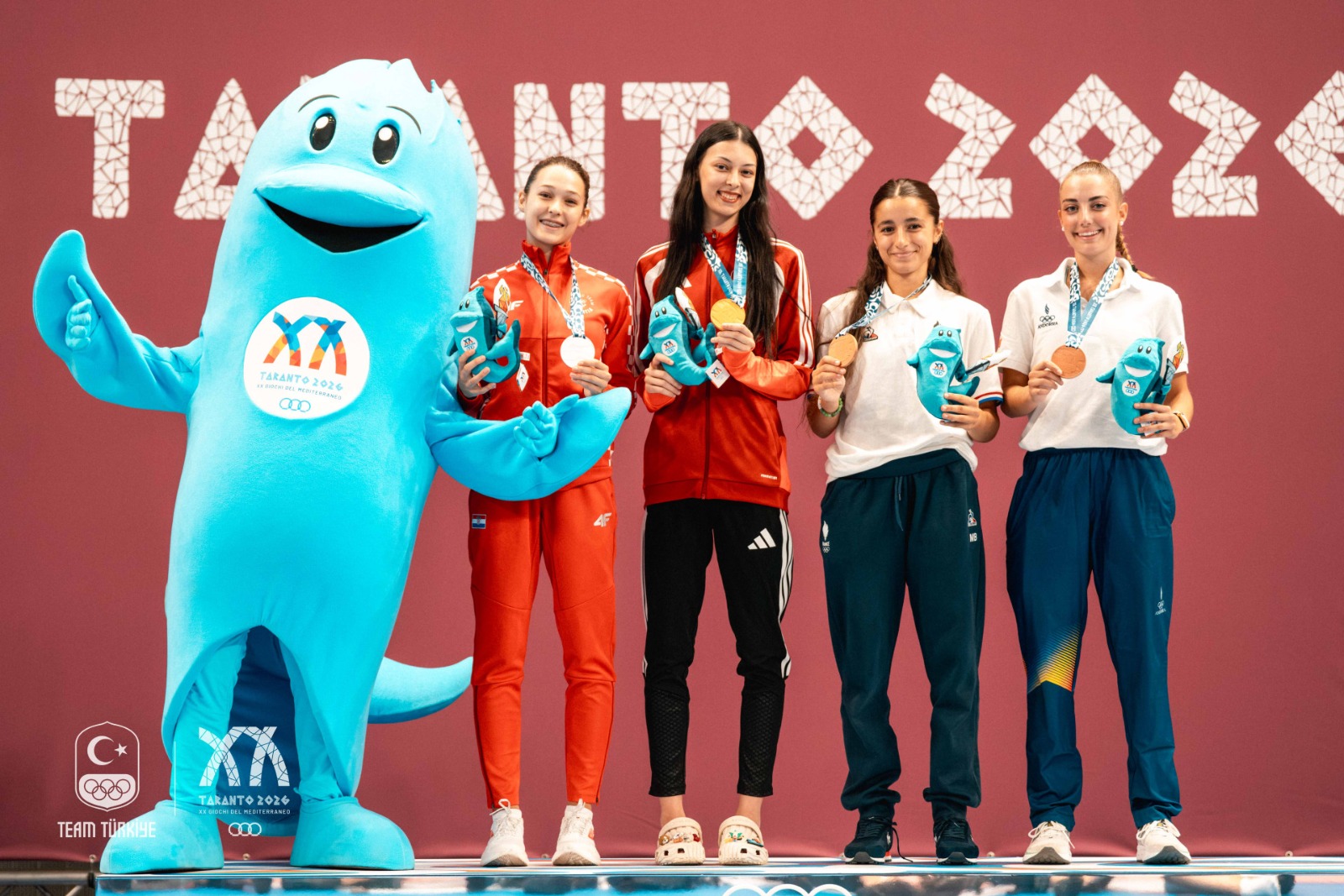 İBB Spor Kulübü sporcularından Akdeniz Oyunları’nda 16 madalya