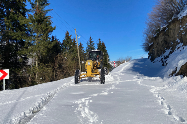 Trabzon Büyükşehir Belediyesi, 84 mahalle yolunu ulaşıma açtı