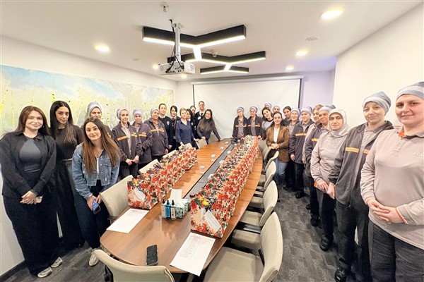 AVM çalışanlarına teşekkür etkinliği düzenlendi