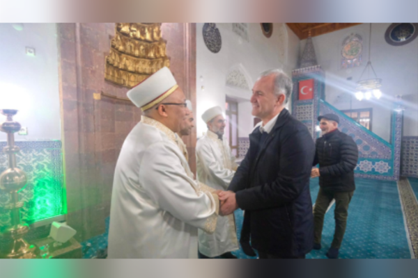 İnegöl'de yılın ilk sabah namazı için özel bir program gerçekleşti