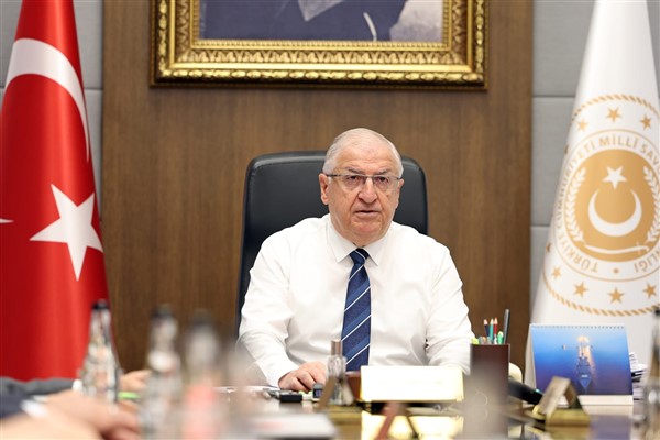 Bakan Güler, şehit aileleri ve gazilerle iftarda buluştu 