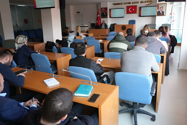Düzce'de  personele ihale mevzuatı eğitimi verildi