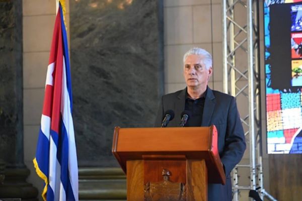 Bermudez: ABD’nin Küba’ya yönelik ablukası yeniden kınanacak