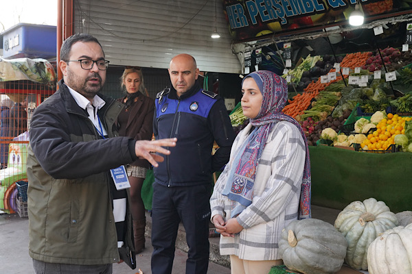 Beylikdüzü’nde çevreyi kirletenlere 2 bin 953 TL ceza uygulanıyor