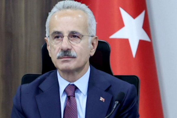 Uraloğlu: Kılavuz kaptanlarımız, denizlerimizde güvenliğin görünmez kahramanlarıdır