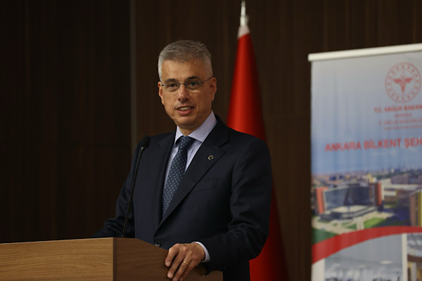 Memişoğlu, Karabük Eğitim ve Araştırma Hastanesini ziyaret etti