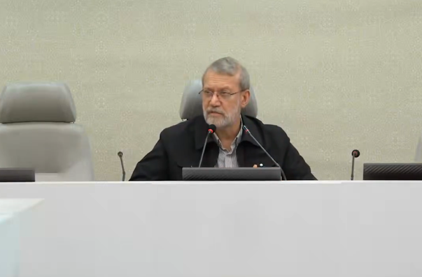 Larijani: İran milleti tehditlerden korkmaz