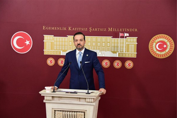 AK Parti Genel Başkan Yardımcısı Zorlu, Kırgızistan Cumhurbaşkanı Caparov ile görüştü