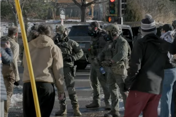  Yeni görüntüler: Alex Pretti öldürülmeden bir hafta önce federal ajanlarla çatışmış