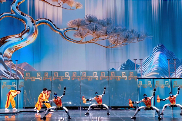 İnsansı robotlar Bahar Bayramı Galası'na damga vurdu