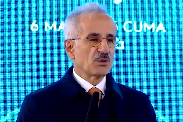 Uraloğlu, Ukrayna Büyükelçisi Dzhelialov ile ulaştırma iş birliğini görüştü