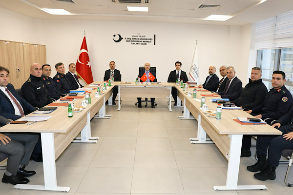 Vali Köşger, Geri Gönderme Merkezi'ni ziyaret etti