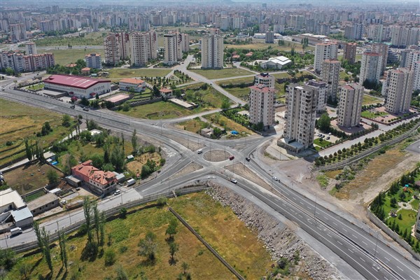 Kayseri Büyükşehir’in 20 milyon TL’lik yol yapım çalışmalarında sona gelindi