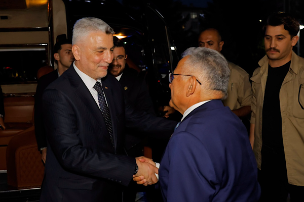 Bakan Bolat, Başkan Büyükkılıç’ı ziyaret etti