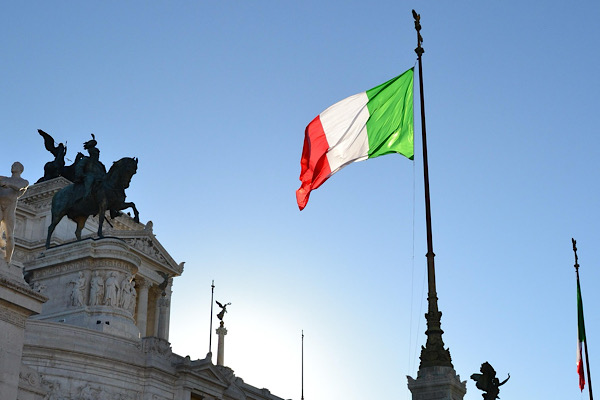 Crosetto: Kudüs'te yaşananlar ciddi ve son derece endişe verici