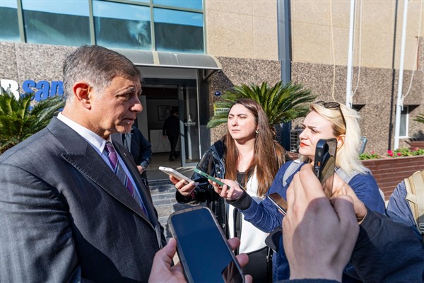 Başkan Tugay’dan elektrik fabrikası alanı için itiraz açıklaması