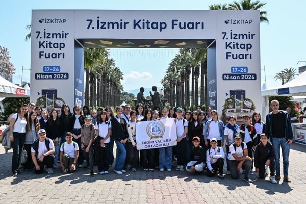 İZKİTAP öğrencilerden yoğun ilgi gördü