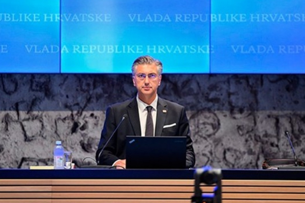Plenkovic: Macaristan halkı için ilerleme, istikrar ve refah diliyorum