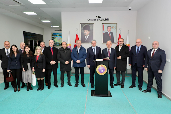 Gürcistan’ın Ankara Büyükelçisi  Kalandia, Vali Erol’u ziyaret etti