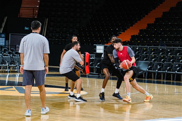 MSK Erkek Basketbol Takımı'ndan Aliağa Petkim maçı hazırlıkları