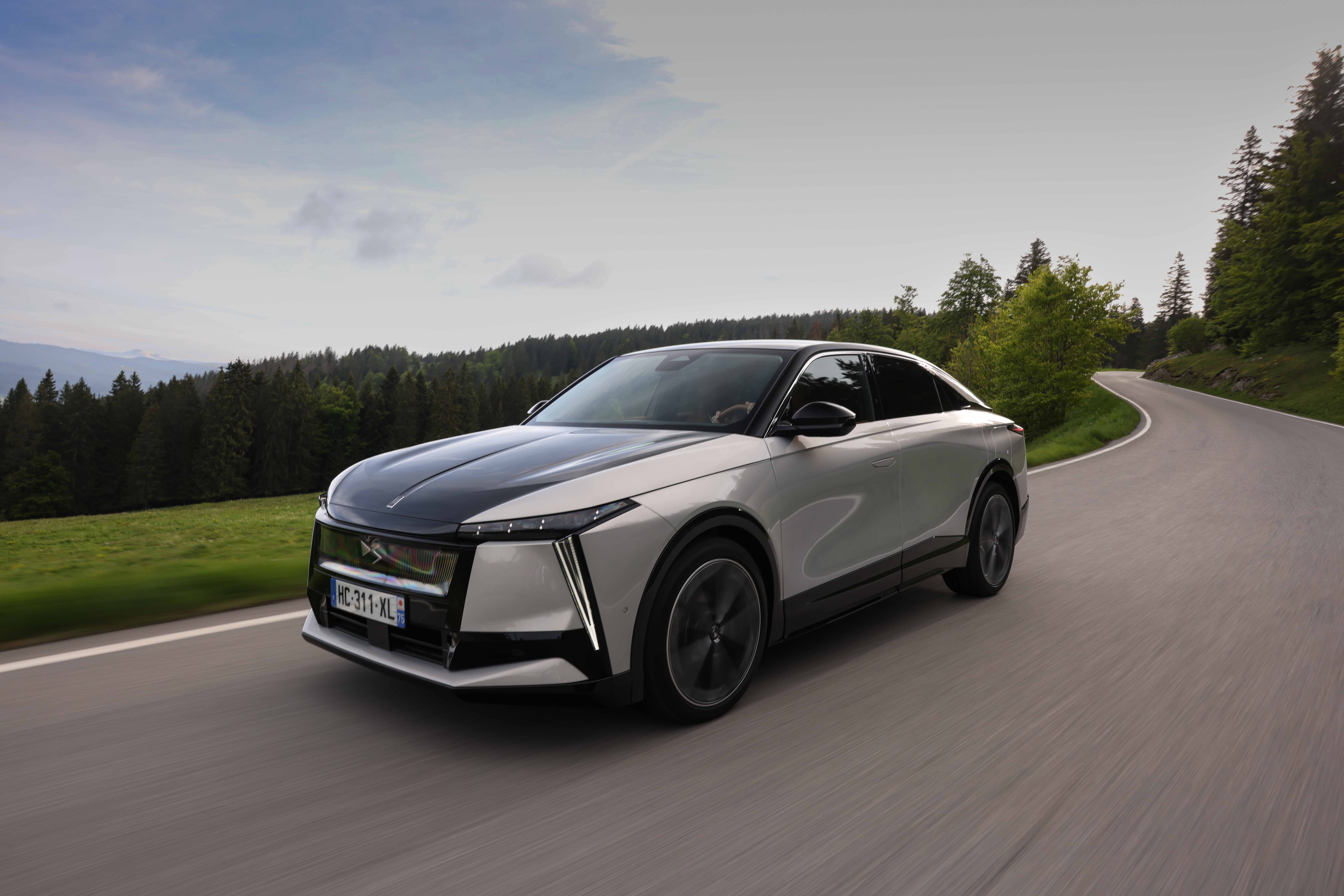 Stellantis, sevkiyat ve net gelirlerini yıllık bazda yüzde 13 artırdı