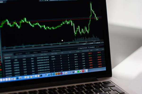 Piyasalarda borsa ve kur yükselirken emtia baskı altında kaldı