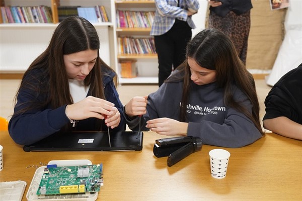 Beylikdüzü’nde öğrencilere elektronik atık eğitimi düzenlendi