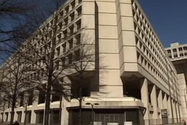 Washington polisi bu ay Çalışma Bakanı'nın ofisinde arama yapmış