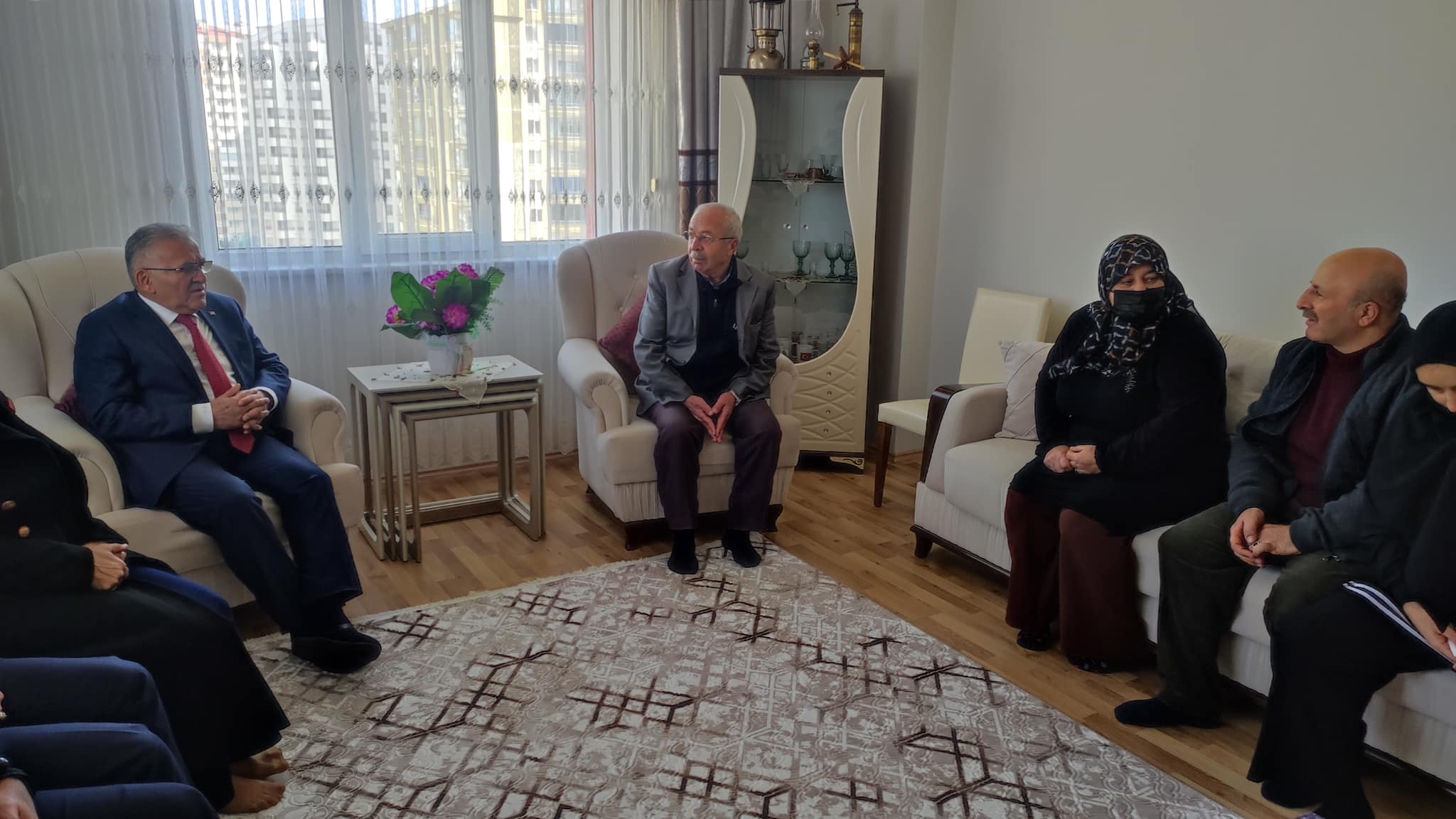 Başkan Büyükkılıç'tan şehit ailesine taziye ziyareti