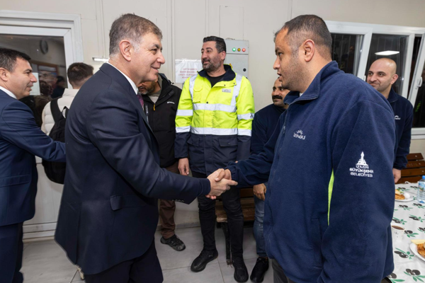 Başkan Tugay: İzmir'le gurur duymalıyız