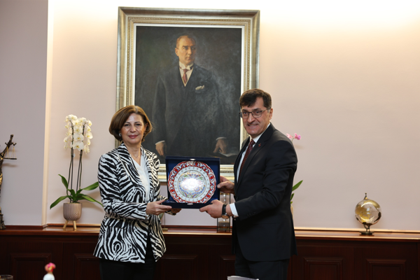 Başkan Kahveci, Başkan Ünlüce'yi ziyaret etti