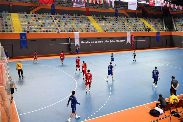 Büyükşehir Spor Kulübü, Hentbol Süper Ligi'nin ilk haftasında 1 puanın sahibi oldu