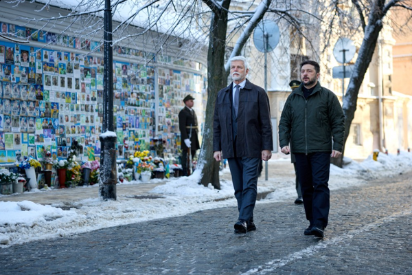 Zelenski: Ruslar, anlaşmalarla değil, Ukrayna'nın daha fazla yıkımıyla ilgileniyor
