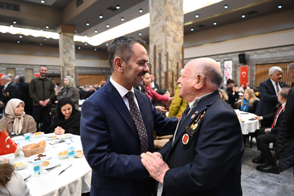 Vali Aktaş, şehit yakınları ve gazilerle iftarda bir araya geldi