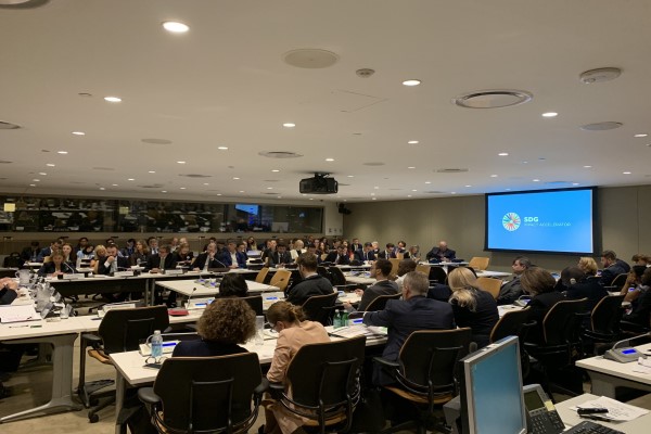 Fed’de derin görüş ayrılığı ve jeopolitik riskler piyasaları baskılıyor