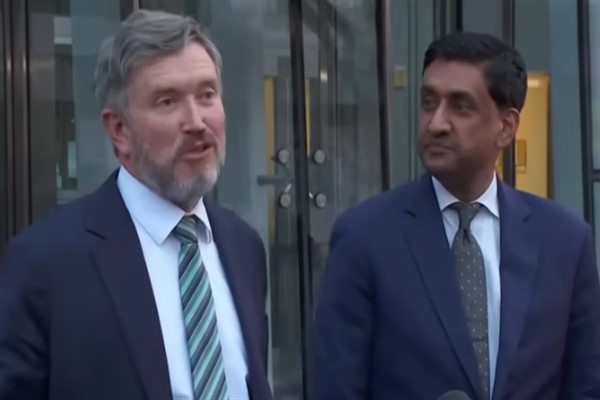 ABD'li vekiller: Epstein dosyalarında en az yarım düzine erkek korunuyor