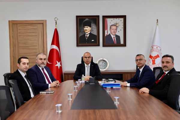 Giresun Valisi Koç, İl Özel İdaresi ve Katı Atık Birliği’ni ziyaret etti