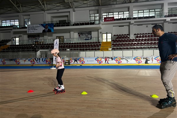 İzmir'de tekerlekli paten eğitimi için kayıtlar başlıyor