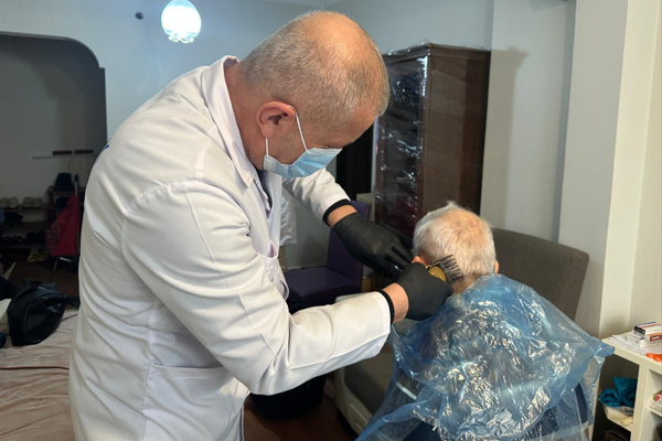 Bakırköy Belediyesi'nden bayram öncesi kuaförlük hizmeti