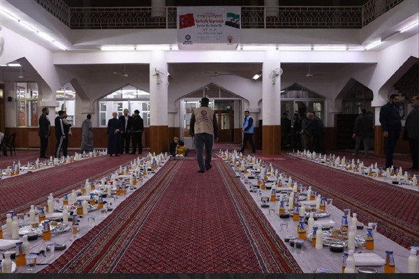 Isparta Belediyesi, Şam'da iftar programlarını sürdürüyor