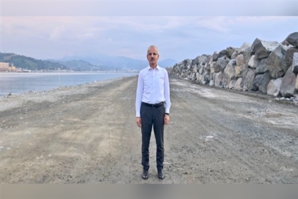 Bakan Uraloğlu, hemşehrilerle buluştu