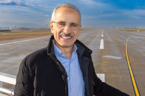 Uraloğlu: Orta Doğu hava sahalarındaki gelişmeleri anlık olarak takip ediyoruz