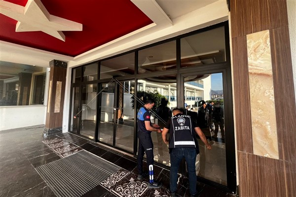Alanya Zabıta ekipleri, ruhsatsız turizm tesisini 112. kez mühürledi