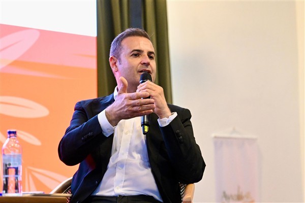 Akın: Ramazanda 400 bin hemşehrimle aynı sofradayız