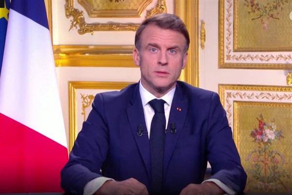 Macron: Orta Doğu'ya barışı geri getirmek için çalışmaya kararlıyız