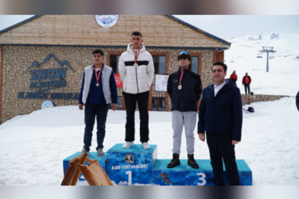 Erciyes, Geleneksel Kızak Türkiye Şampiyonası’na ev sahipliği yaptı
