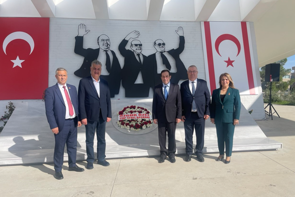 Edremit heyeti, KKTC'nin 42. kuruluş yıl dönümü kutlamalarına katıldı