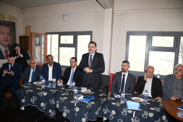 Başkan Genç, vatandaşlarla bir araya geldi