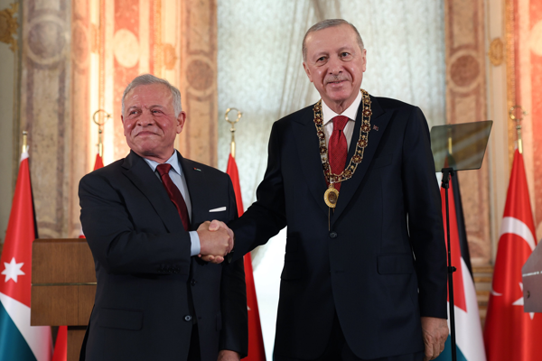 Ürdün Kralı 2. Abdullah'tan Cumhurbaşkanı Erdoğan'a devlet nişanı 